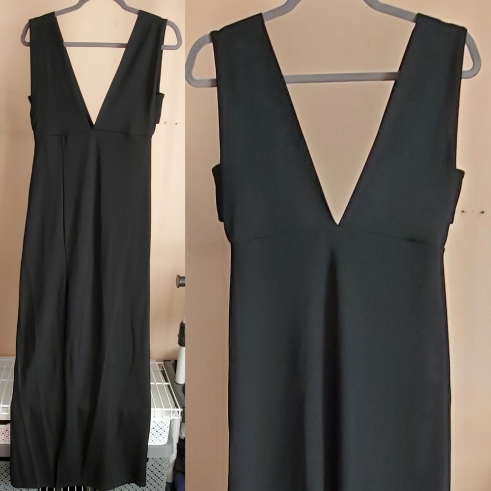 Boohoo Black Deep V Thigh Slit Dress